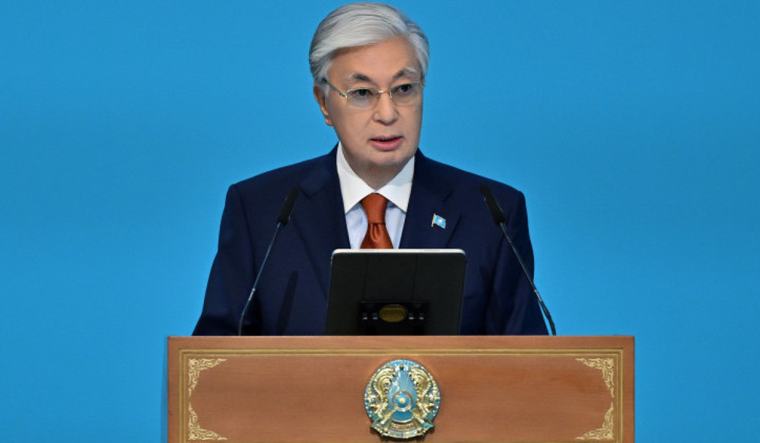 Кеше, 15:48 «Мұғалімдерді бітпейтін есептен босату керек»: Президент қағазбастылықты жоюды тапсырды