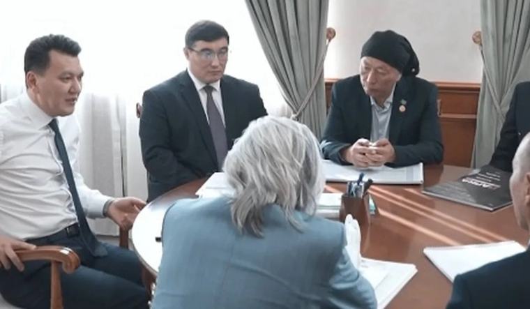 Кеше, 18:19 Ерлан Қарин Қазақстандағы ескерткіштерге қатысты бірыңғай ұстаным қалыптастыруды тапсырды