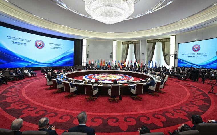 16:10, 02 Сентября 2026 ШОС в эпоху неопределенности: как Азия ищет новые точки опоры в меняющемся мире