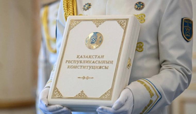 Кеше, 10:09 Әлем елдері Конституциясын қалай қабылдайды?