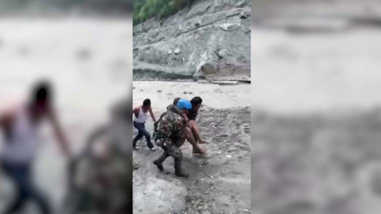 Троих выживших спасли из туннеля ГЭС в Непале